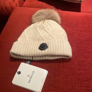 New toque with Moncler label
